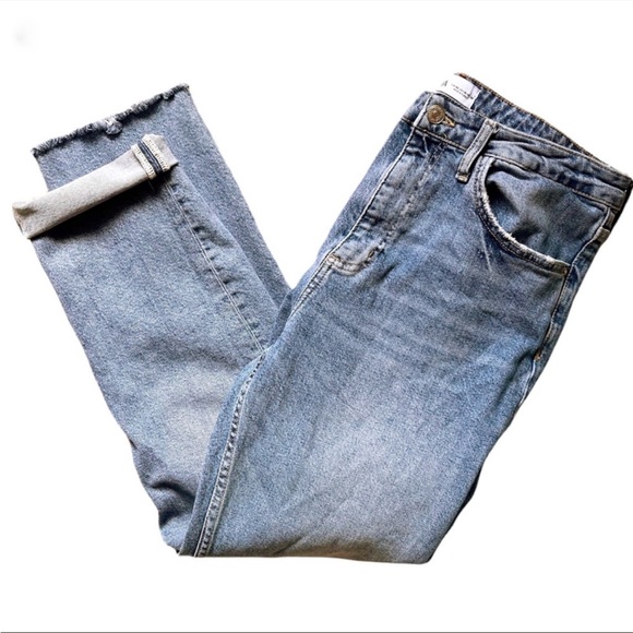 ZARA High Rise Raw Hem Fringe Ankle Factory Distressed Boyfriend Jeans S… - Picture 2 of 9